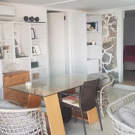 High By The Beach House In Girne * Agios Georgios (Kyrenia)