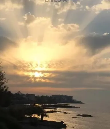 High By The Beach House In Girne *