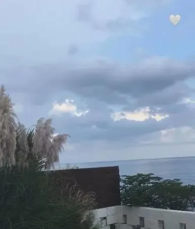 High By The Beach House In Girne * Agios Georgios (Kyrenia)