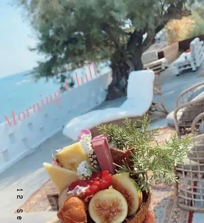 High By The Beach House In Girne Hébergement de vacances