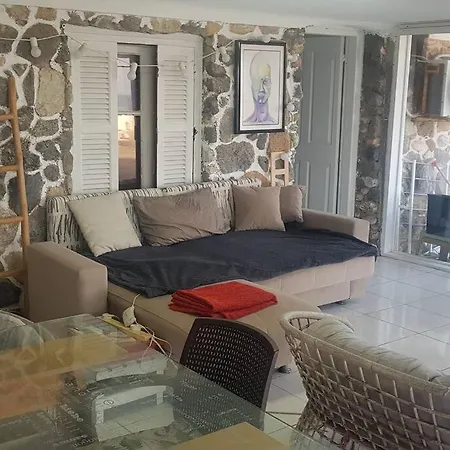 High By The Beach House In Girne * Agios Georgios (Kyrenia)